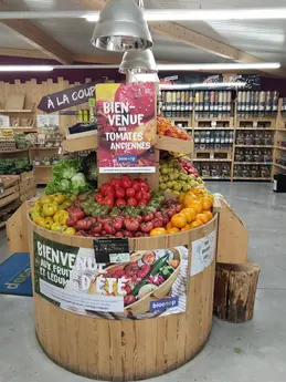 315-biocoop-saint-jean-en-royans-magasin-alimentation-bio-fruit-legume-saison.webp